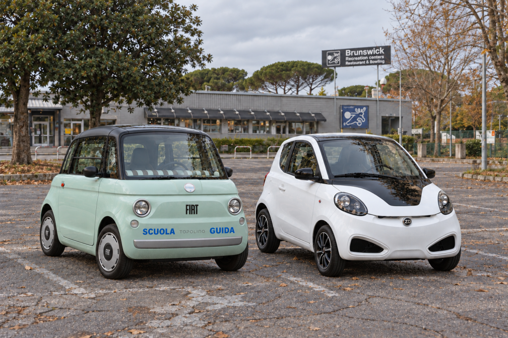 Illustrazione di Fiat Topolino e quadriciclo ZD per i corsi patente AM e B1 di Autoscuola Salaria